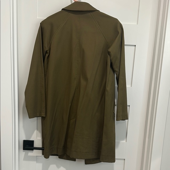 Everlane - The Mac Coat - Picture 2 of 4